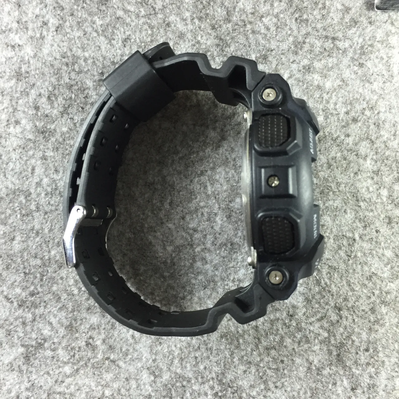 Casio G-Shock GA-100 黑色和铜色 运动手表 10