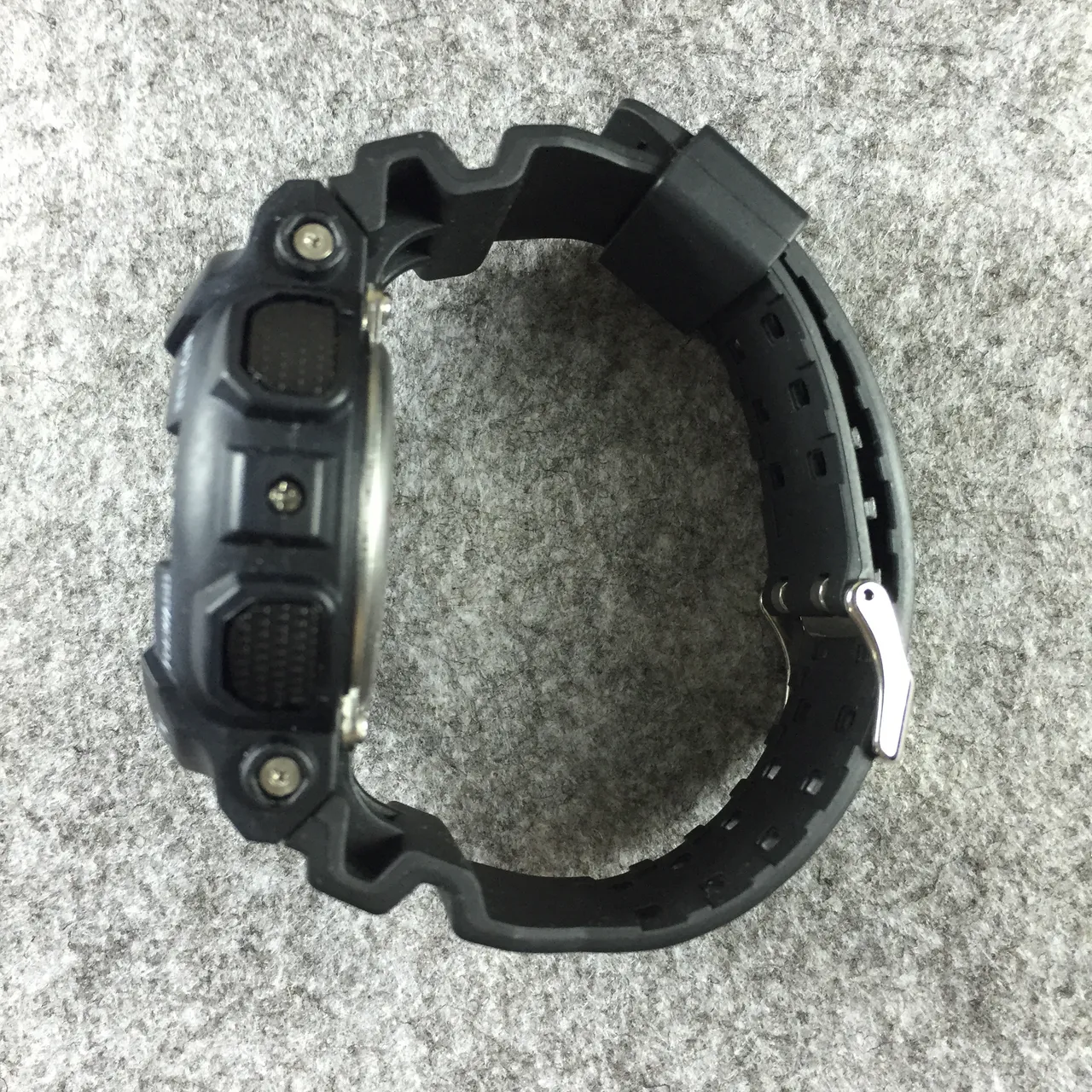 Casio G-Shock GA-100 黑色和铜色 运动手表 11