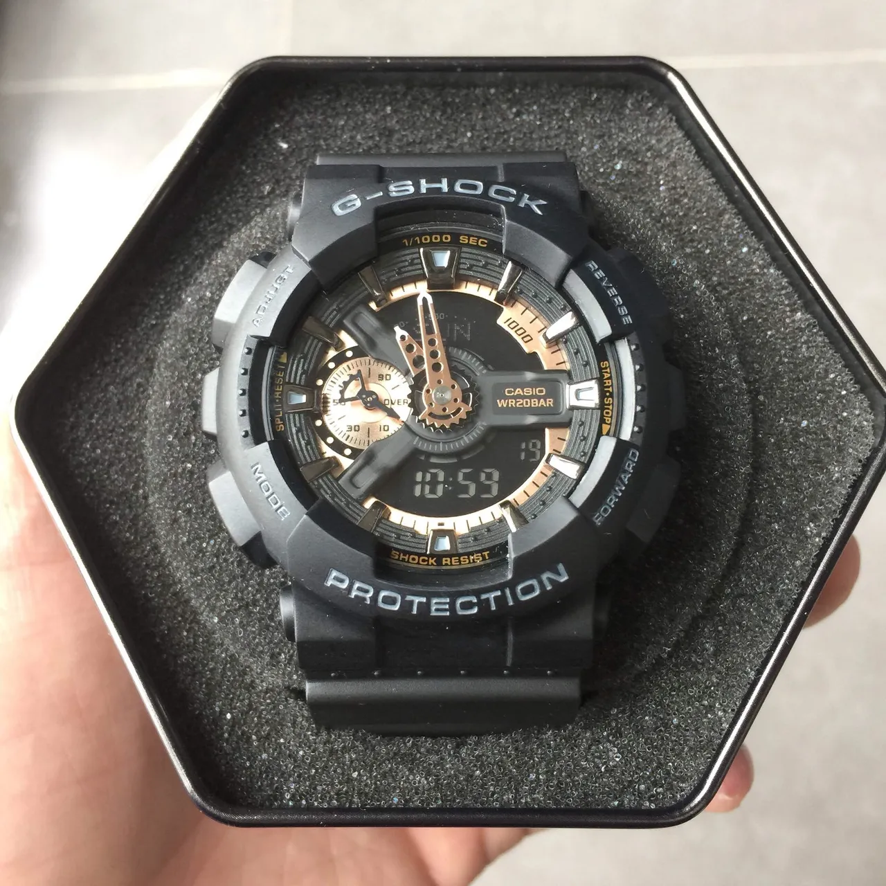 Casio G-Shock GA-100 黑色和铜色 运动手表 14