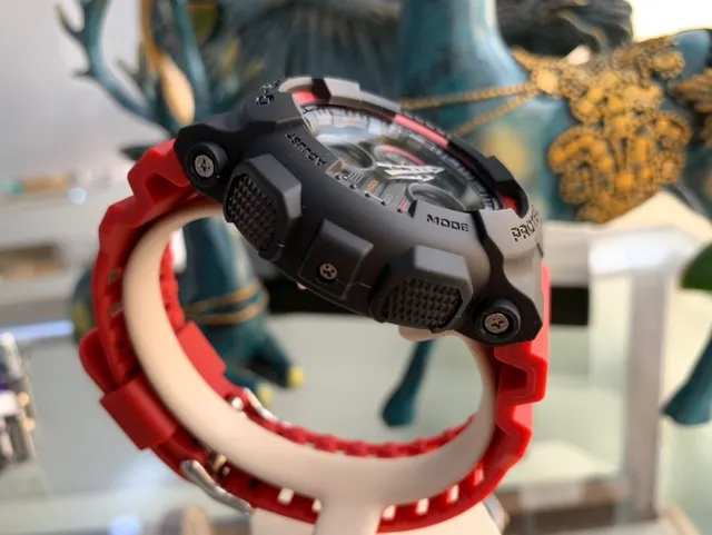 Casio G-Shock GA-100 কালো এবং লাল স্পোর্টস ওয়াচ 4