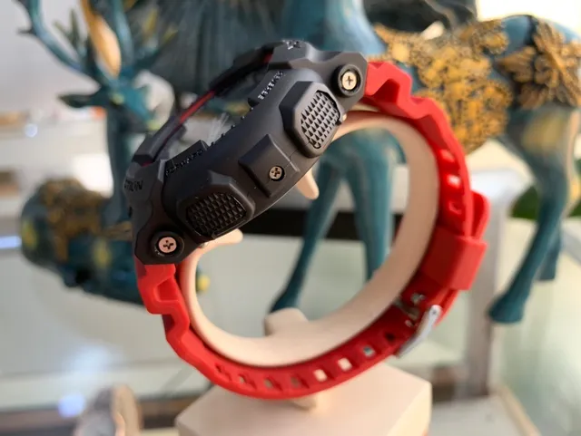 Casio G-Shock GA-100 কালো এবং লাল স্পোর্টস ওয়াচ 5