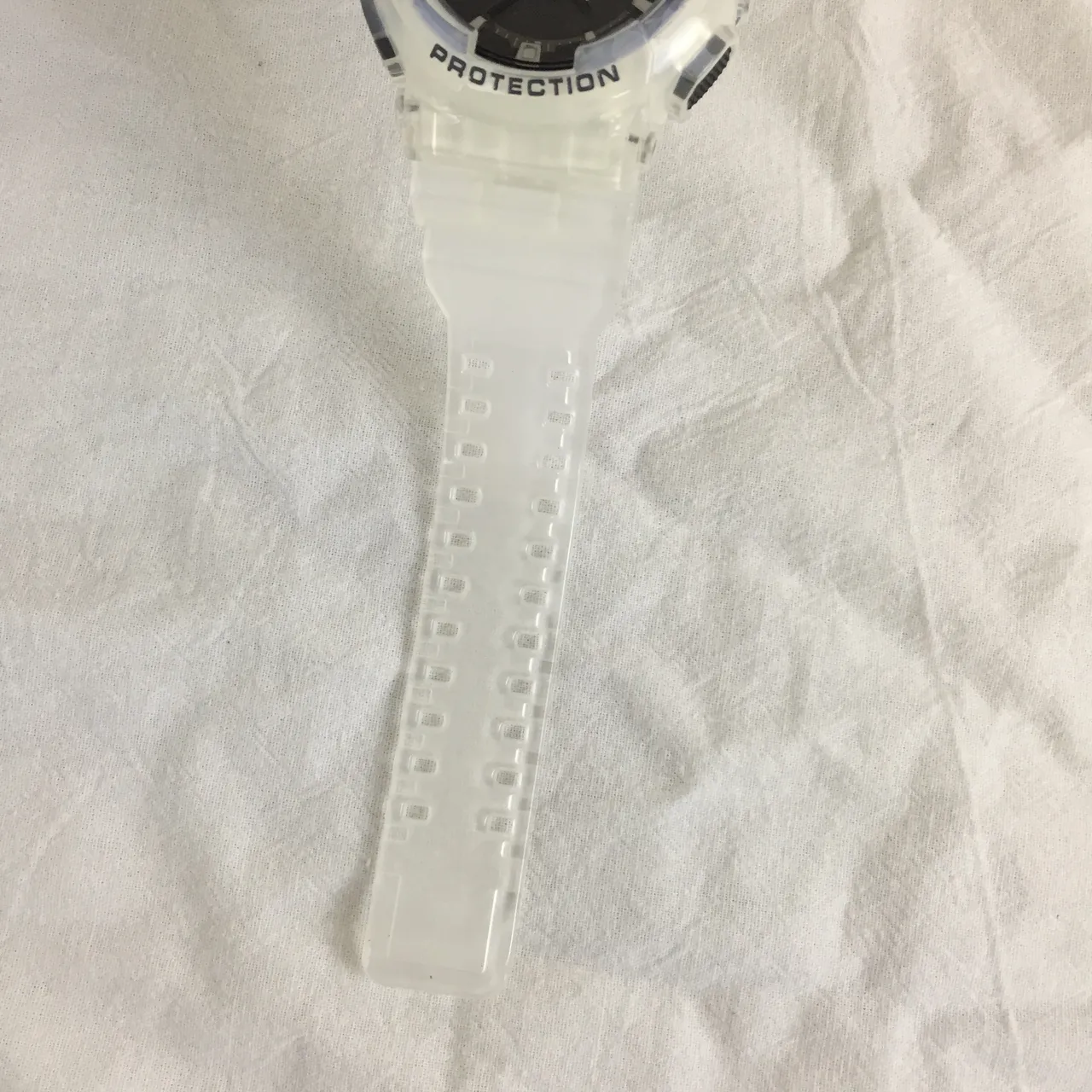 Casio G-Shock 透明树脂黑色表盘运动手表 3