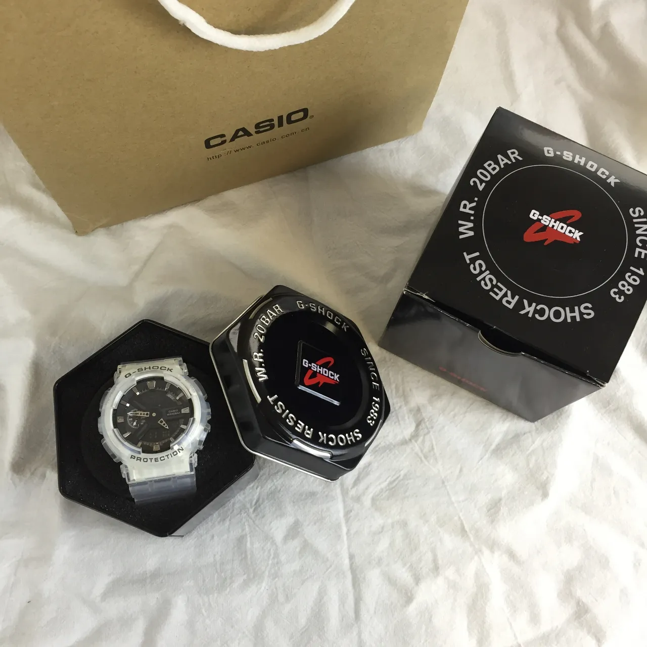 Casio G-Shock 透明树脂黑色表盘运动手表 7
