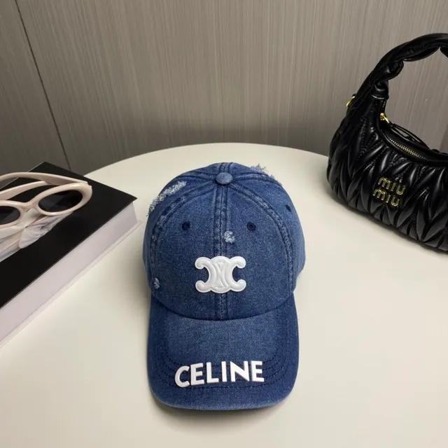 Celine Casquette baseball en jean bleu et blanc usée 2