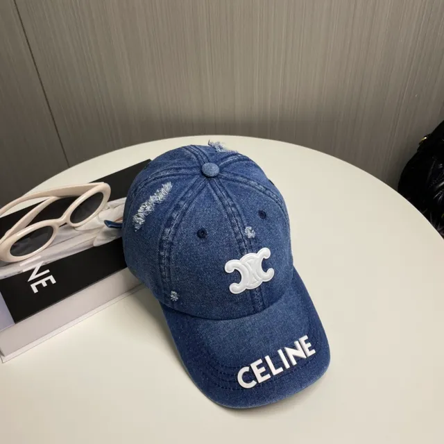 Celine Casquette baseball en jean bleu et blanc usée 5