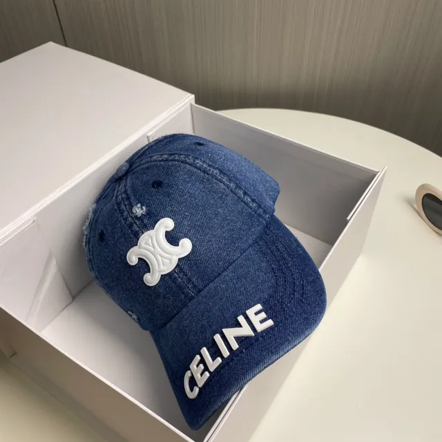Celine Casquette baseball en jean bleu et blanc usée 9