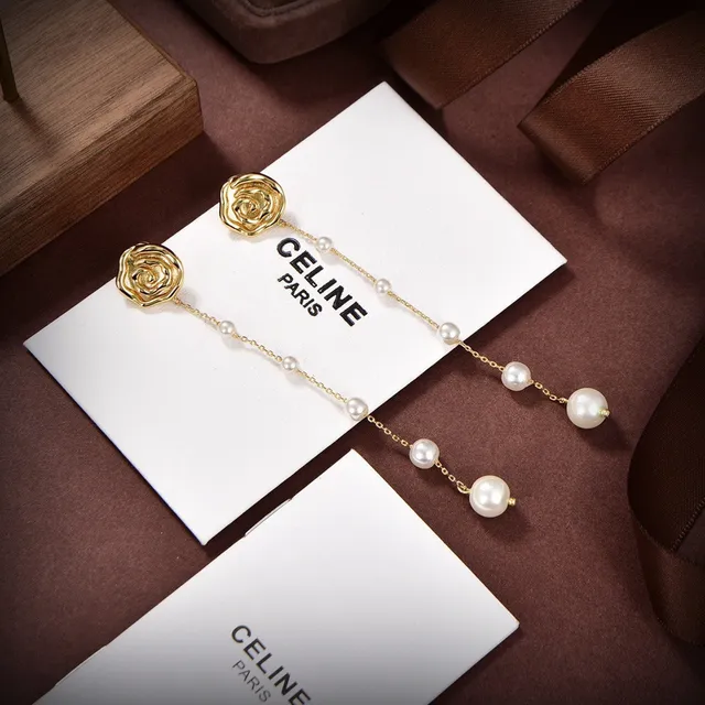 Celine玫瑰图案珍珠链耳环 3