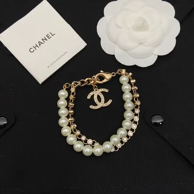 Chanel 米色金色珍珠链 CC Logo 项链 4