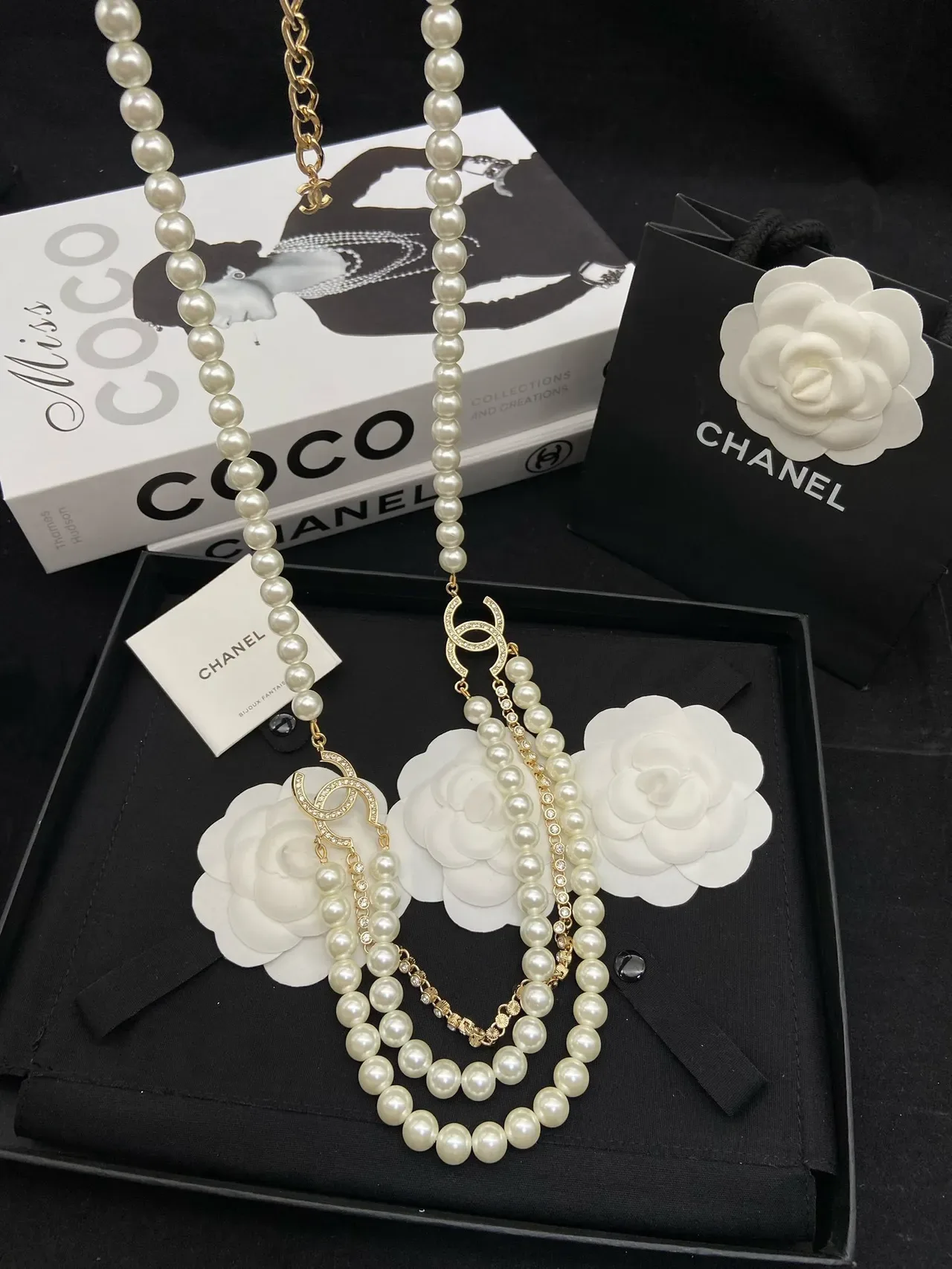 Chanel 米色金色珍珠链 CC Logo 项链 5