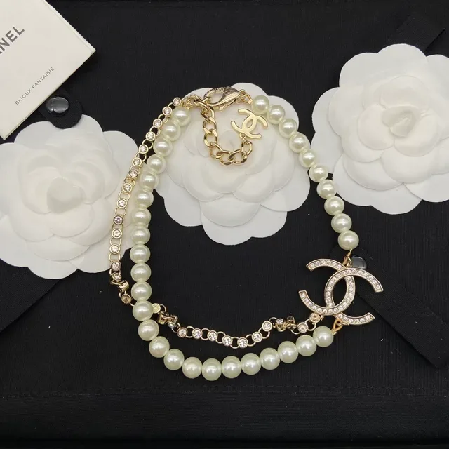 Chanel 米色金色珍珠链 CC Logo 项链 6