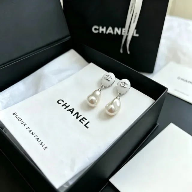 Chanel Bisutería Baroque Brincos de pérola gota 6