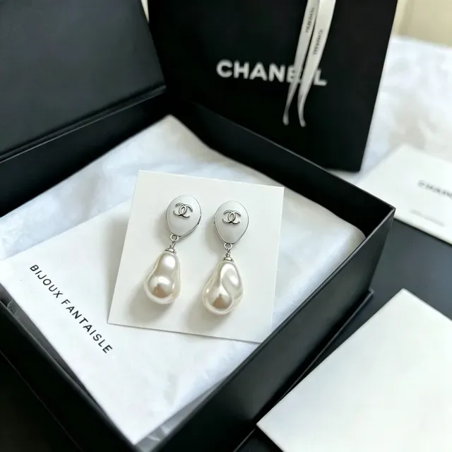 Chanel Bisutería Baroque Brincos de pérola gota 9