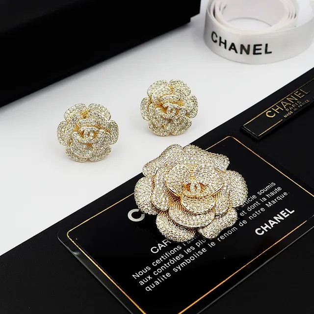 Chanel Camellia Brooch Gold-Tone Pavé Crystal Floral Brooch 6