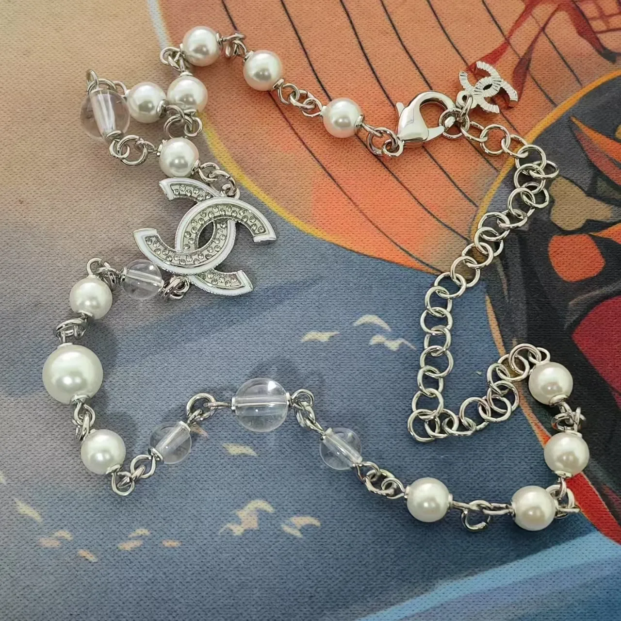 Chanel Camélia Colar Branco Prata Pérola e Cristal Corrente de Pérolas Pavé CC Logo Charm 3