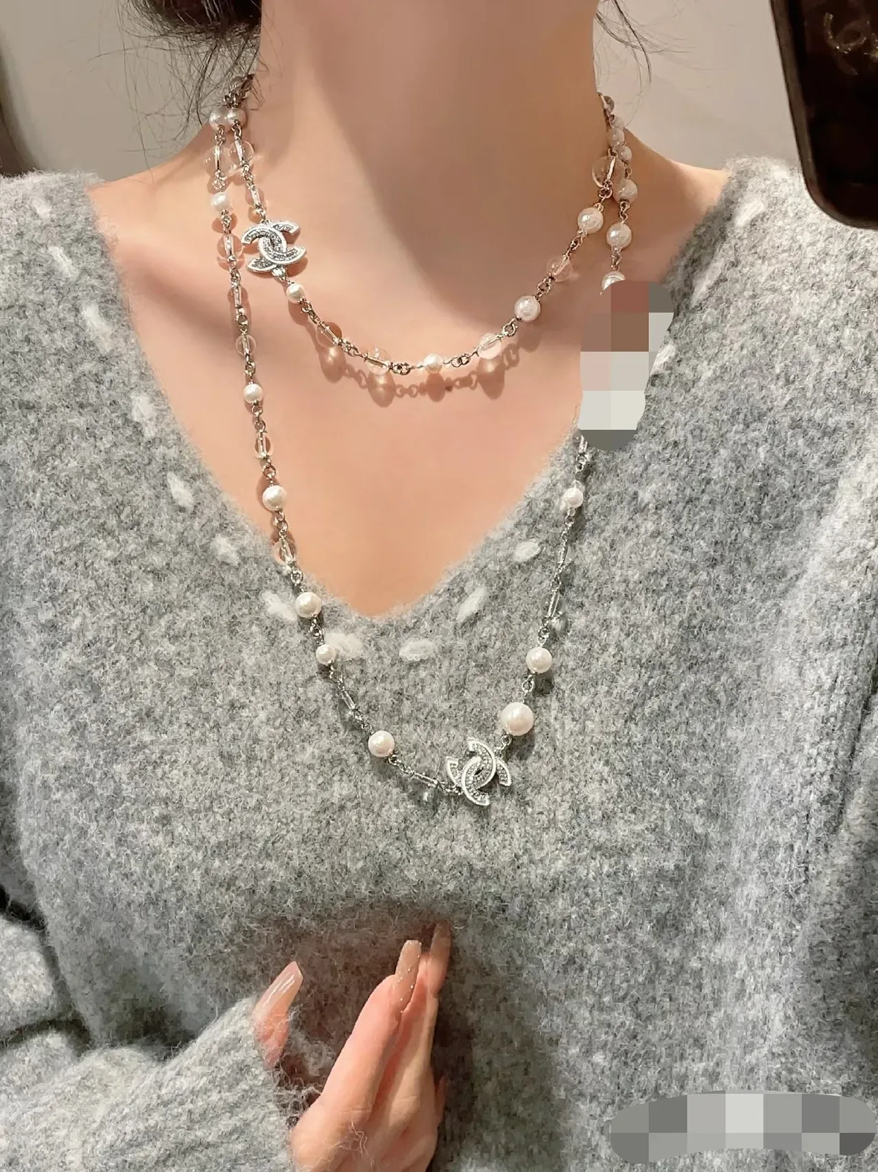 Chanel Camélia Colar Branco Prata Pérola e Cristal Corrente de Pérolas Pavé CC Logo Charm 10