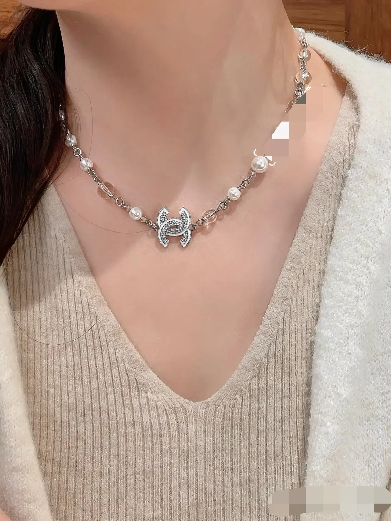 Chanel Camélia Colar Branco Prata Pérola e Cristal Corrente de Pérolas Pavé CC Logo Charm 11