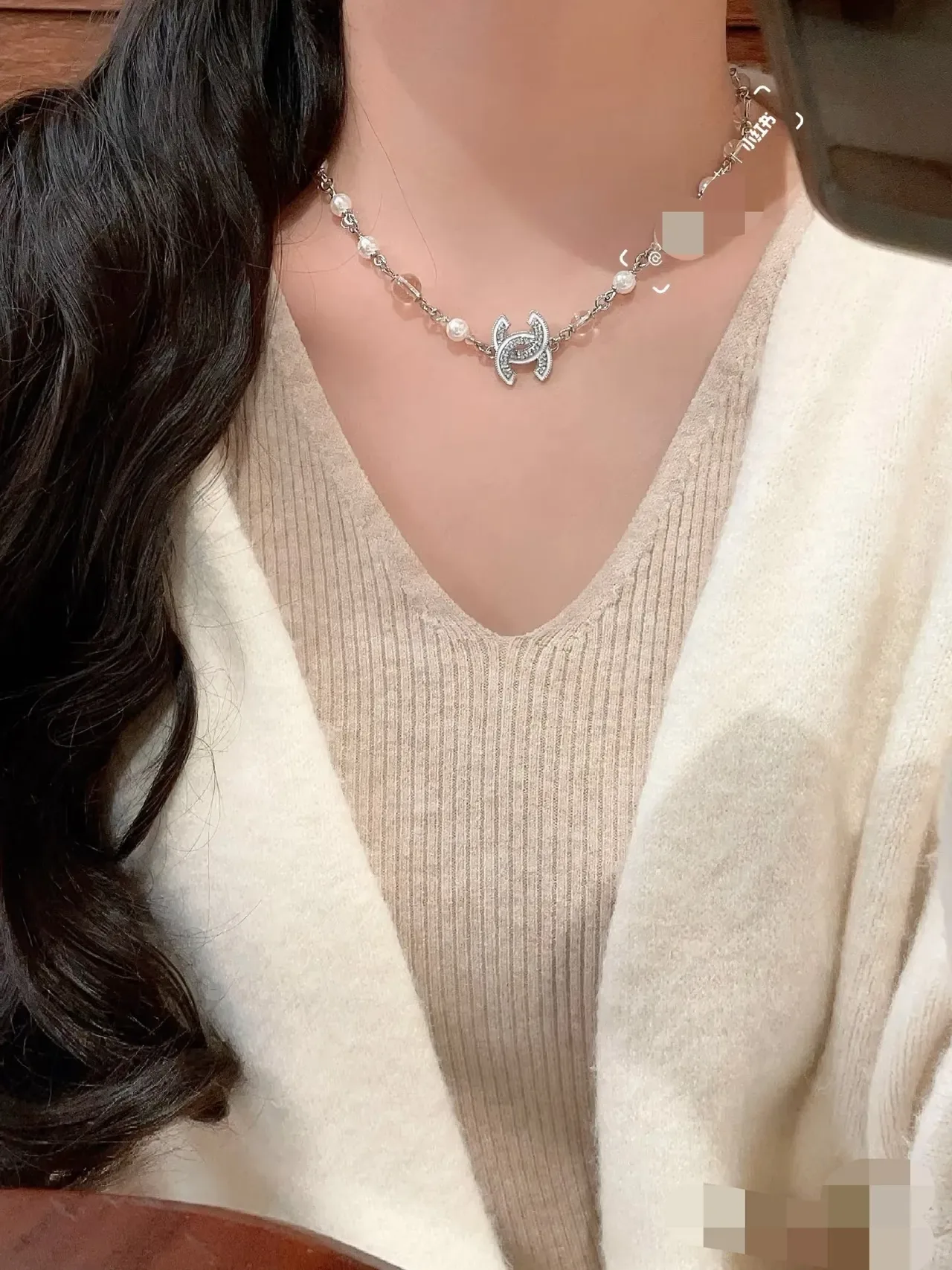 Chanel Camélia Colar Branco Prata Pérola e Cristal Corrente de Pérolas Pavé CC Logo Charm 13