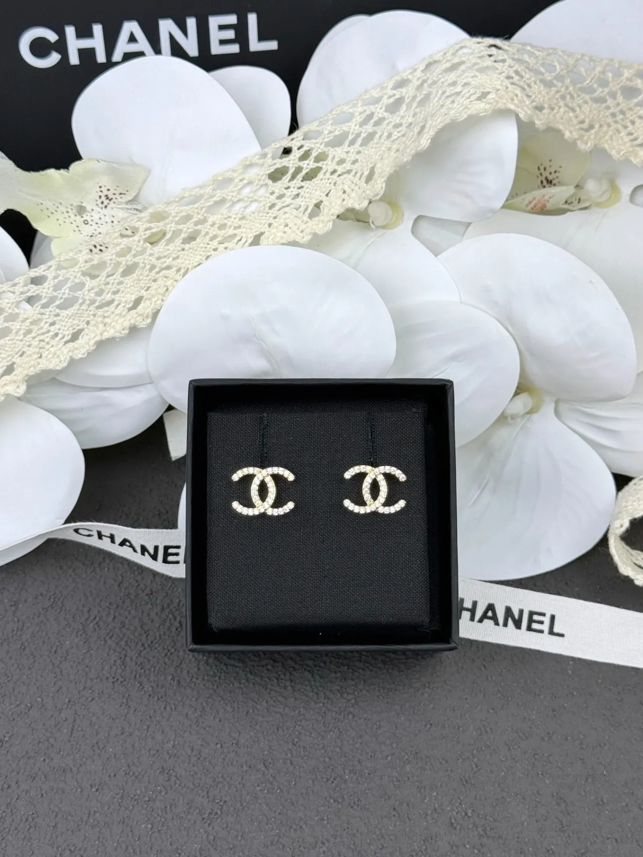 Chanel CC Gold Black Pavé-Crystal Interlocking Logo Earrings 6
