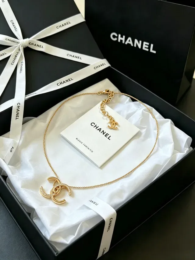 Chanel CC Logo Pavé Crystal Gold-Tone Necklace 7