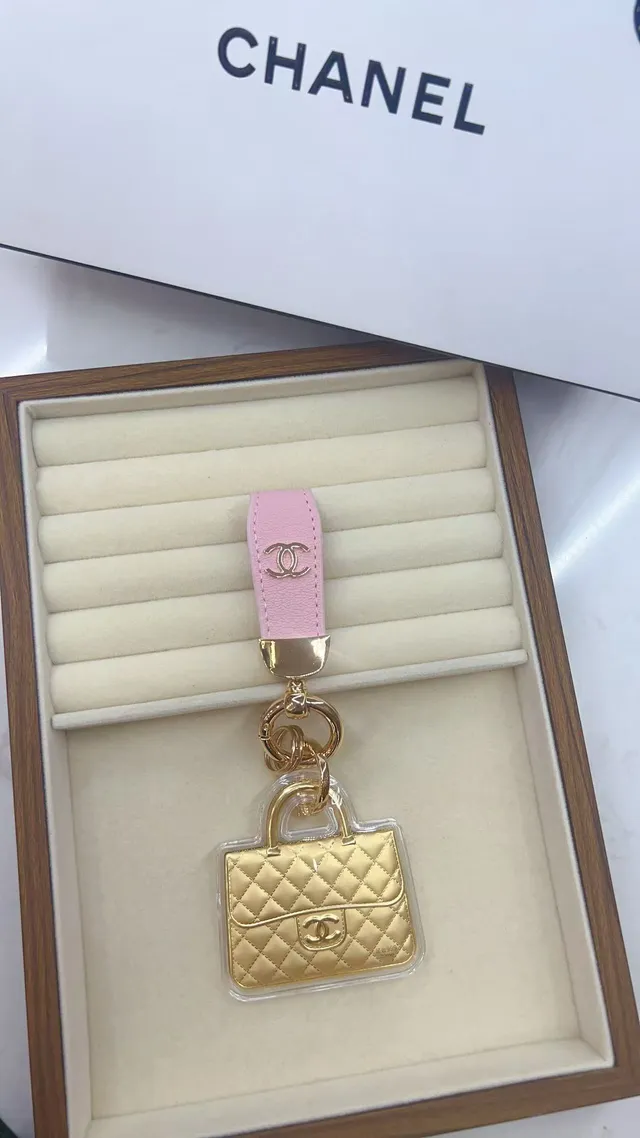 Chanel Classic Flap Gold Pink क्विल्टेड हैंडबैग 4