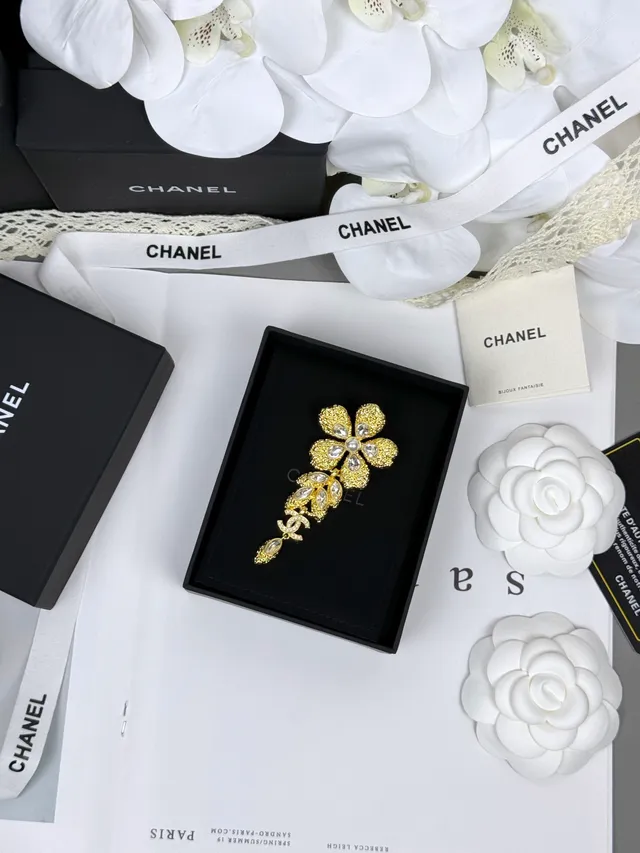 Chanel Floral Brooch Gold White Textured Brooch 3