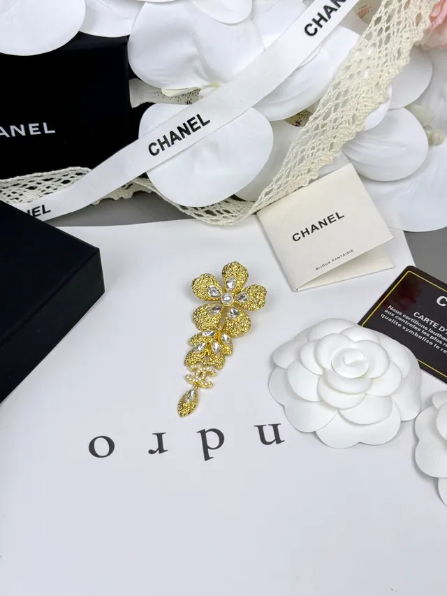 Chanel Floral Brooch Gold White Textured Brooch 4