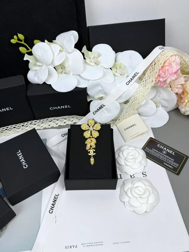 Chanel Floral Brooch Gold White Textured Brooch 8