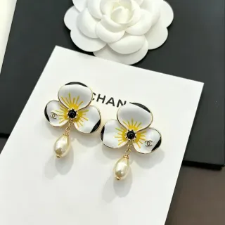 Chanel أقراط قطرة إي مال زهوري ولؤلؤ