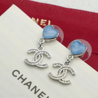 Chanel Boucles d'oreilles Cœur et logo CC Pavé
