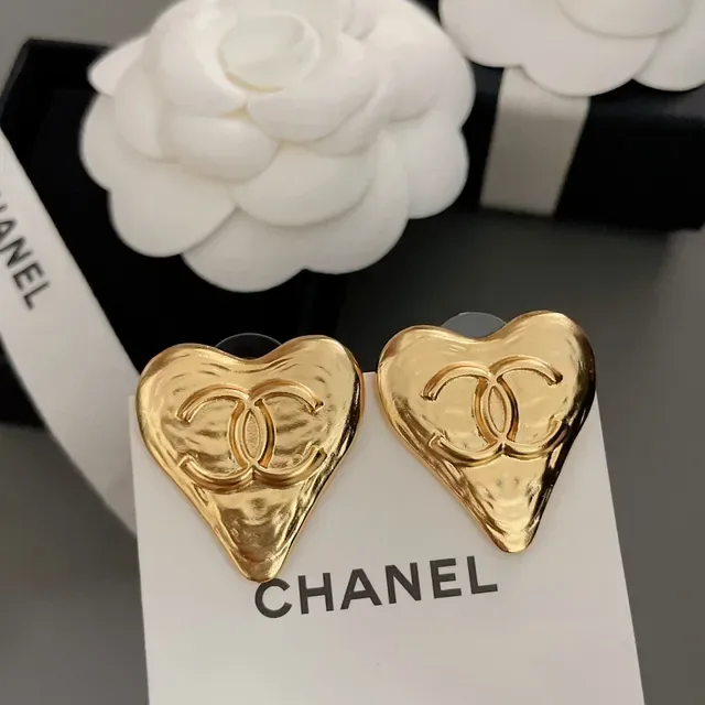 Chanel Heart CC গোল্ড-টোন কানের দুল 4