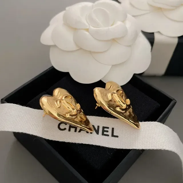 Chanel Heart CC গোল্ড-টোন কানের দুল 7