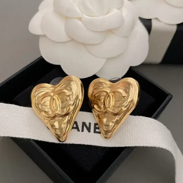 Chanel Heart CC গোল্ড-টোন কানের দুল 8