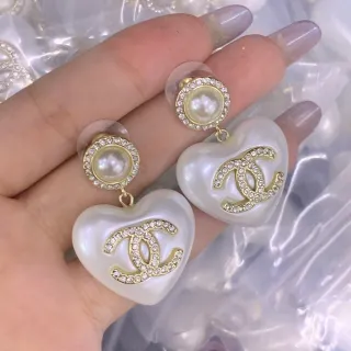 Chanel Cœur CC Perle Puces Cristal Boucles d'Oreilles