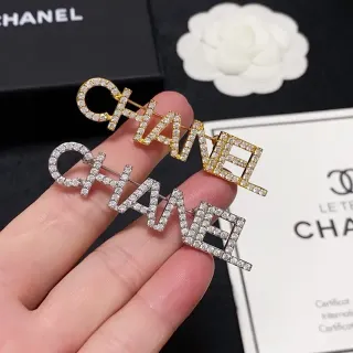 Chanel अक्षर ब्रोच स्वर्ण चांदी क्रिस्टल एन्क्रस्टेड ब्रोच
