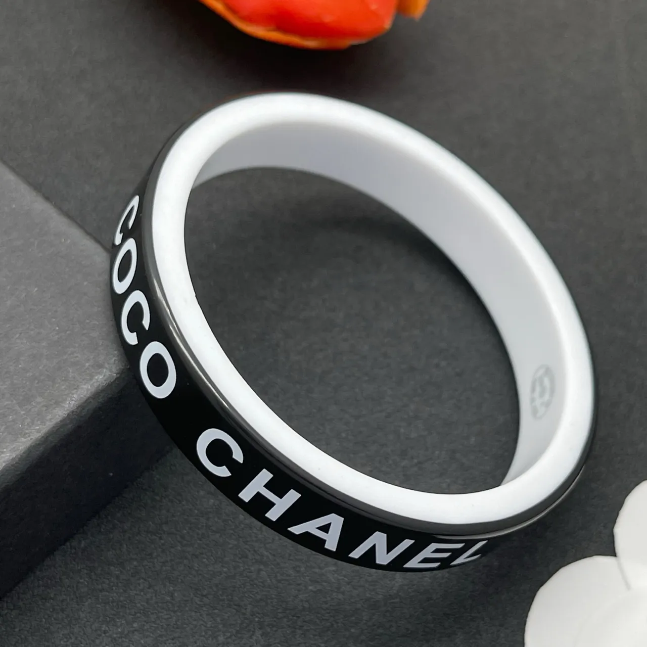 Chanel Logo Bracelet Noir et Blanc 6