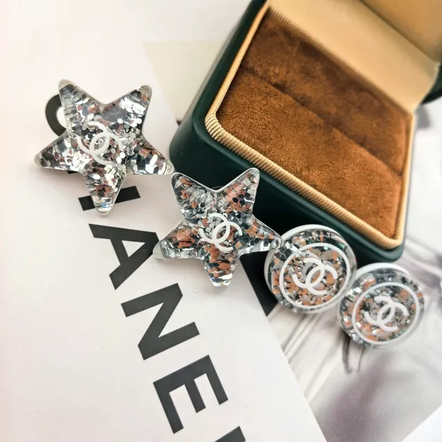Chanel Logo Stud Brincos Preto Branco Circular Glitter Mosaic 7