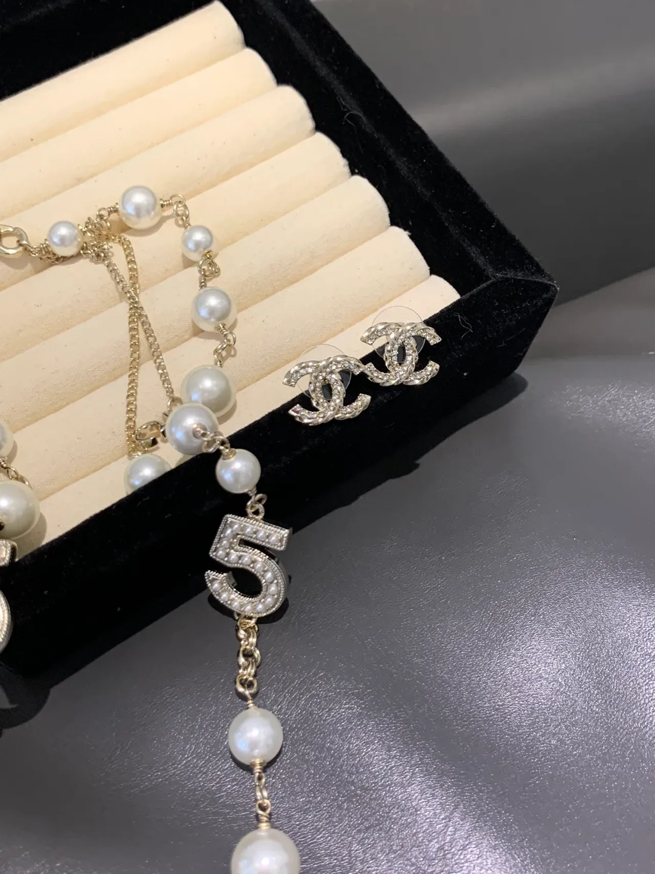 Chanel No. 5 Pearl and Crystal Necklace 2