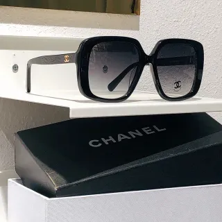 Chanel oversized square gradient نظارات شمسية