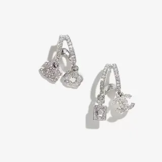 Chanel চাঁদি Pavé-Crystal অসমমিত কানের দুল