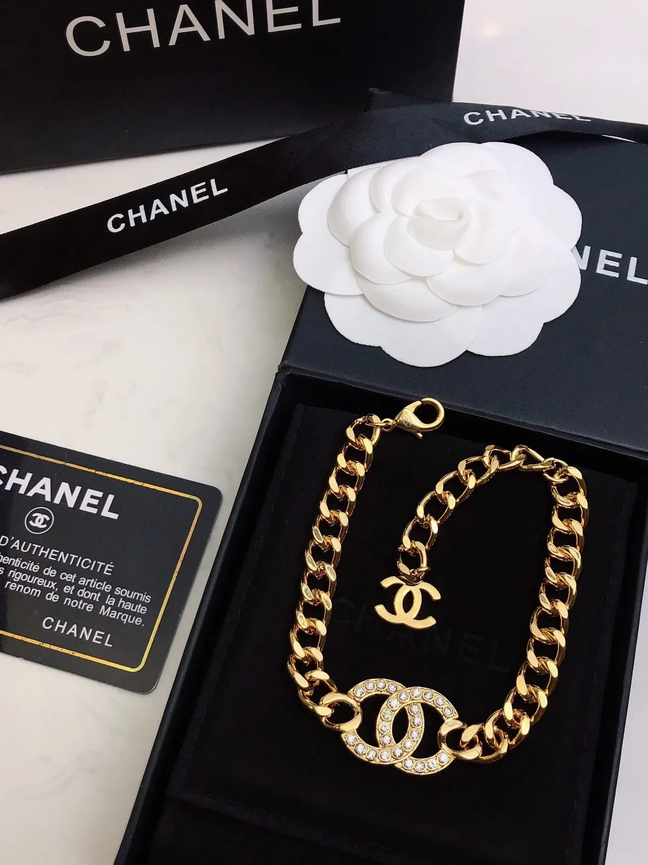 Chanel Pulseira Triple CC Corrente Curb de Cristal Tom Dourado 7