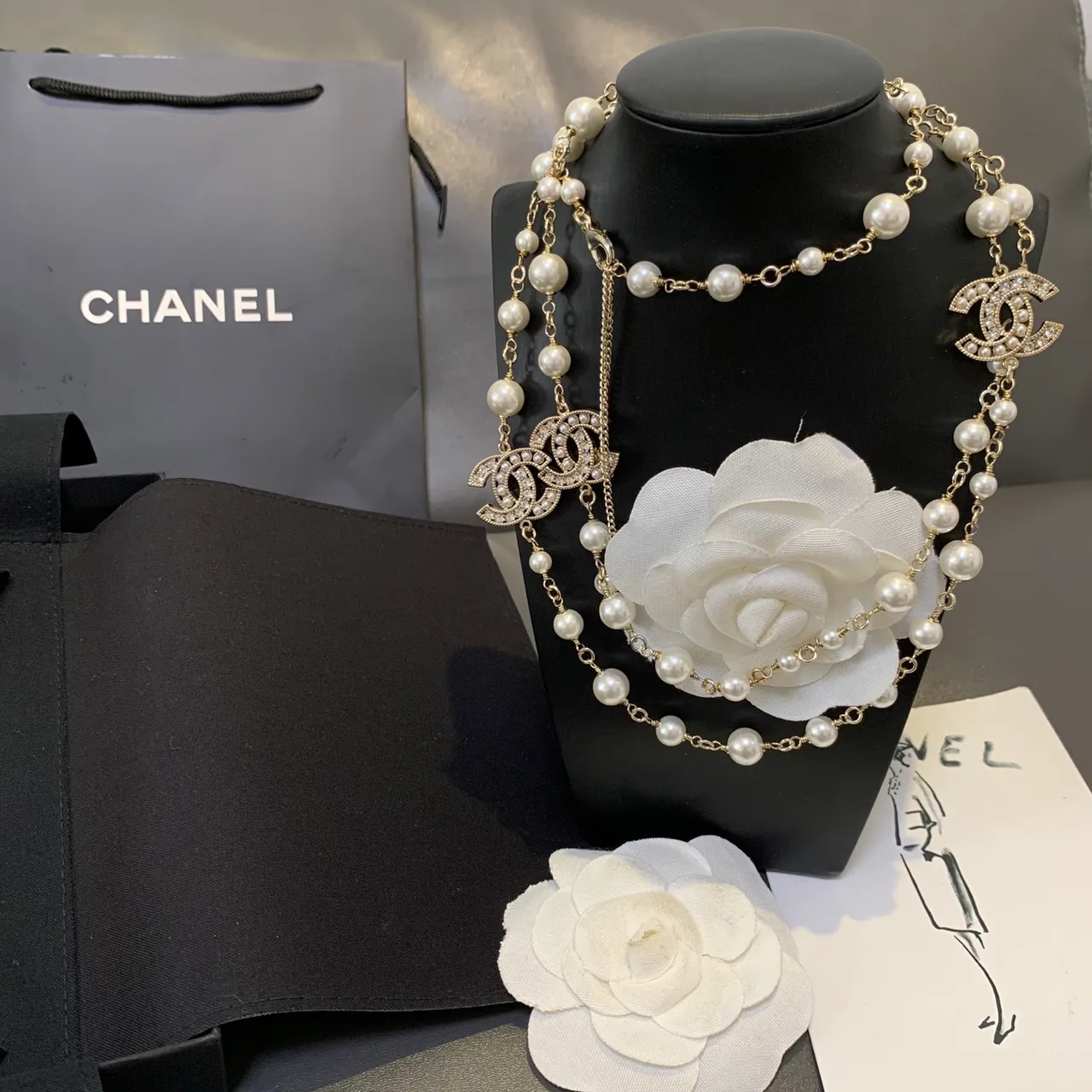 Chanel White Gold Pearl Strand Chain Necklace 2