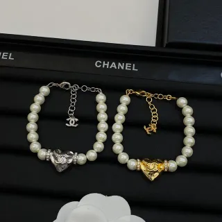 Chanel سوار ذهب أبيض سلسلة لؤلؤ تعويذة قلب