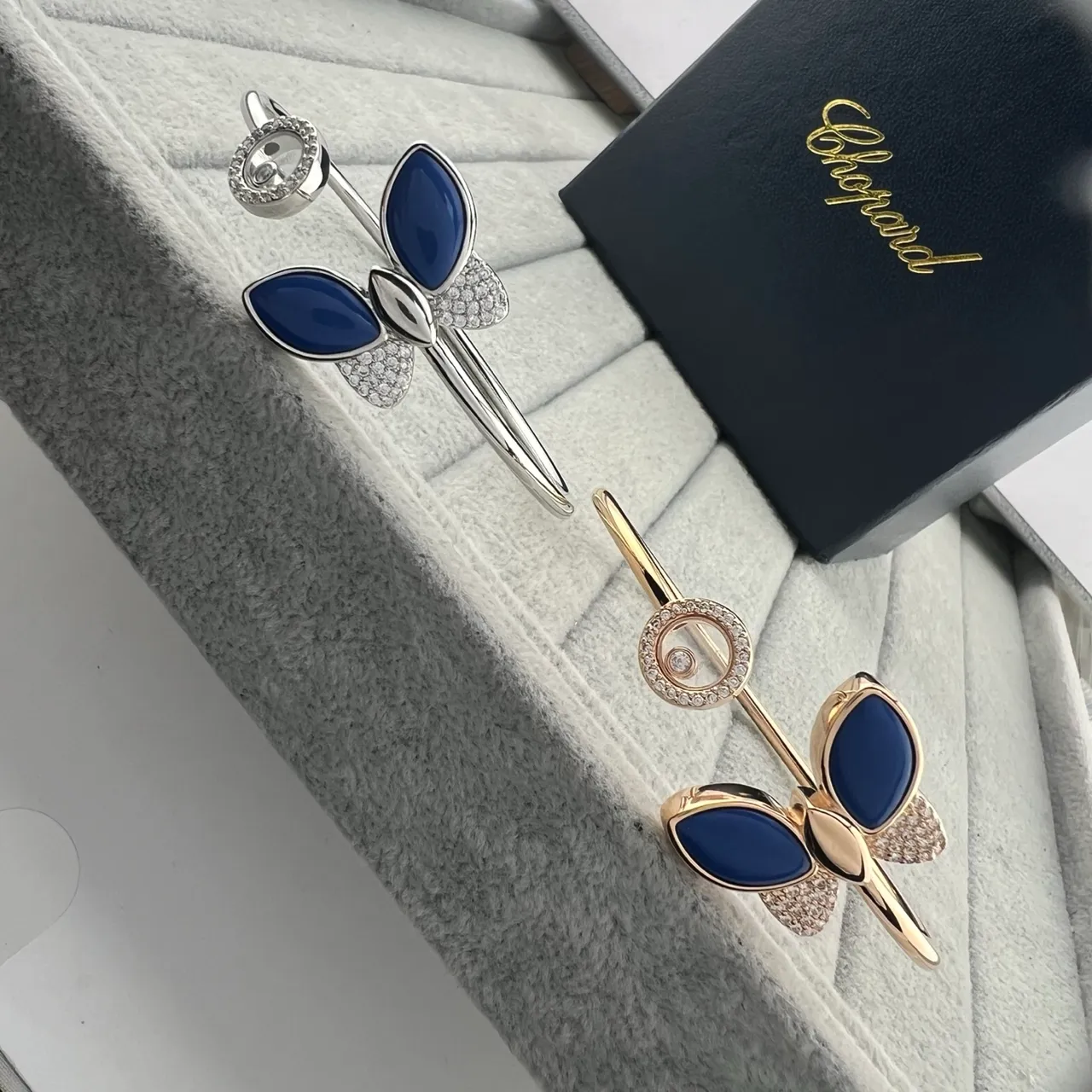 Chopard खुश बटरफ्लाई नीला सफेद मोटिफ Pavé-Set बेजेल ब्रेसलेट 4