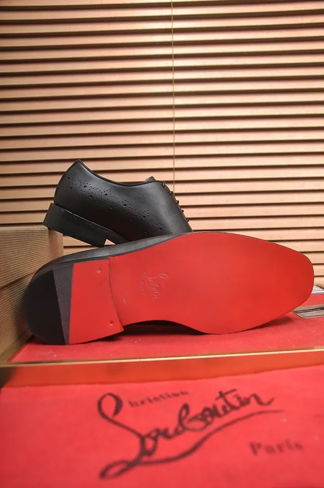 Christian Louboutin Noir Rouge Cuir Perforations Complètes Brogue 3