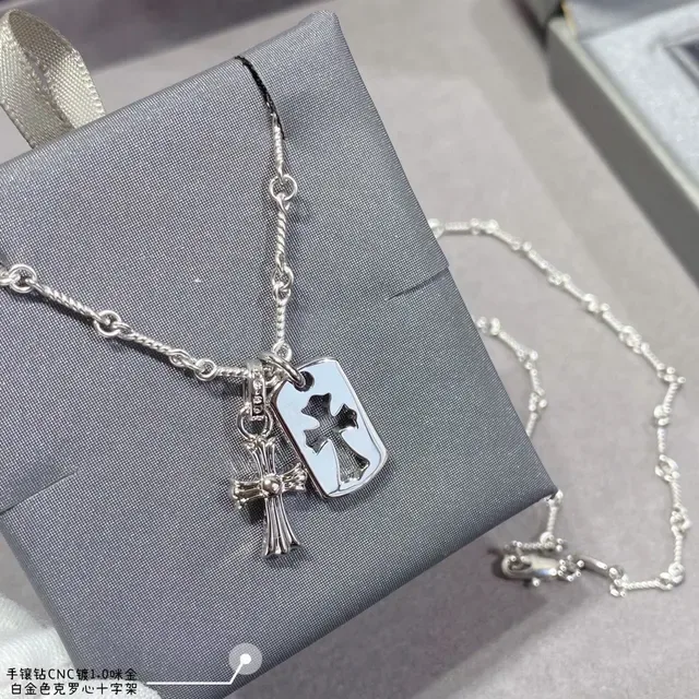 Chrome Hearts Collar con Cruz y Dog Tag con Cristales Pavé 2