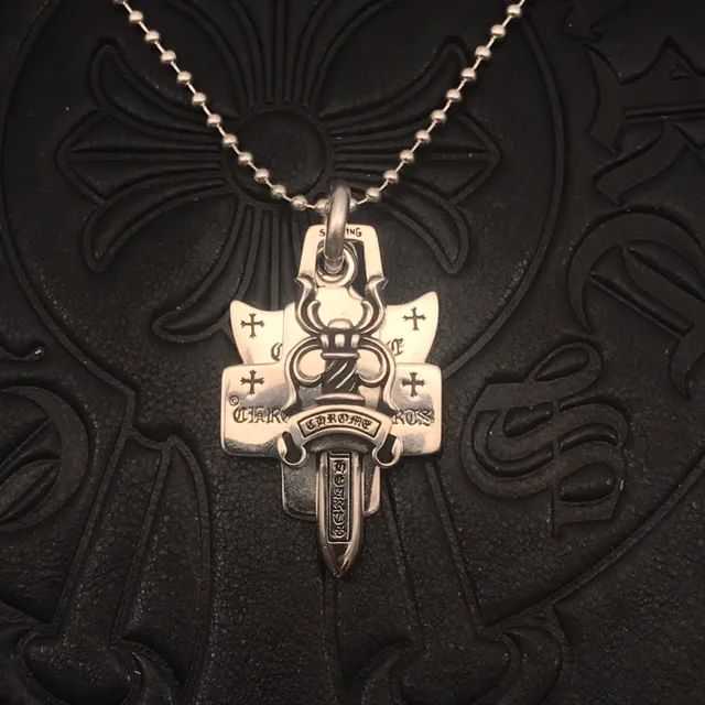 Chrome Hearts صليب وسيف قلادة 9