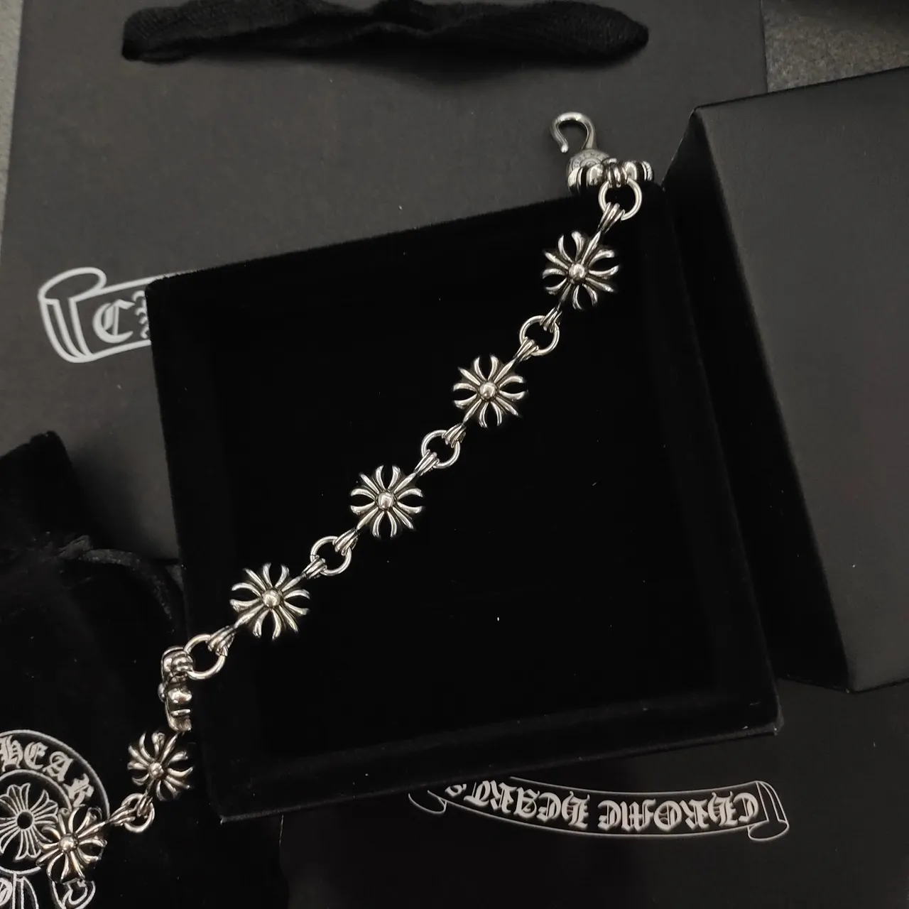 Chrome Hearts Cross Bracelet Silver Flower-Link Chain Bracelet 4