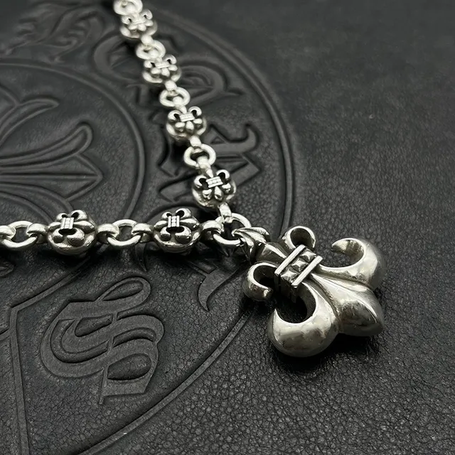 Collier avec pendentif Fleur de Lis Chrome Hearts 6
