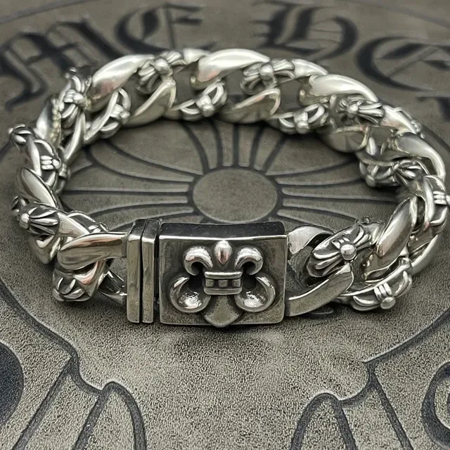 Chrome Hearts Lock Bracelet Oxidized Silver Fleur-de-Lis Star Motif Bracelets 7