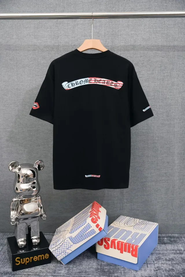 T-shirt Chrome Hearts à logo brodé et motif lèvres 2
